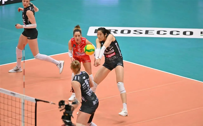 朱婷欧洲赛场持续闪耀 留洋队友挑战重重